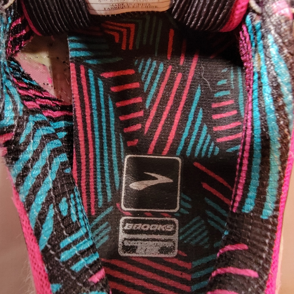 Brooks Women Adrenaline GTS14 Running Shoeer Size 8  Hot Pink Teal - Picture 8 of 8